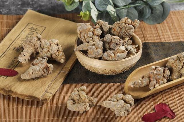 丹参、三七粉，用来冲水喝，心血管真会变好？别进入三个误区