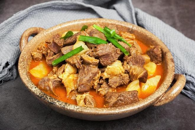 这是炖牛肉界天花板吧，30年卤肉店老板教我的，出锅浓香入味
