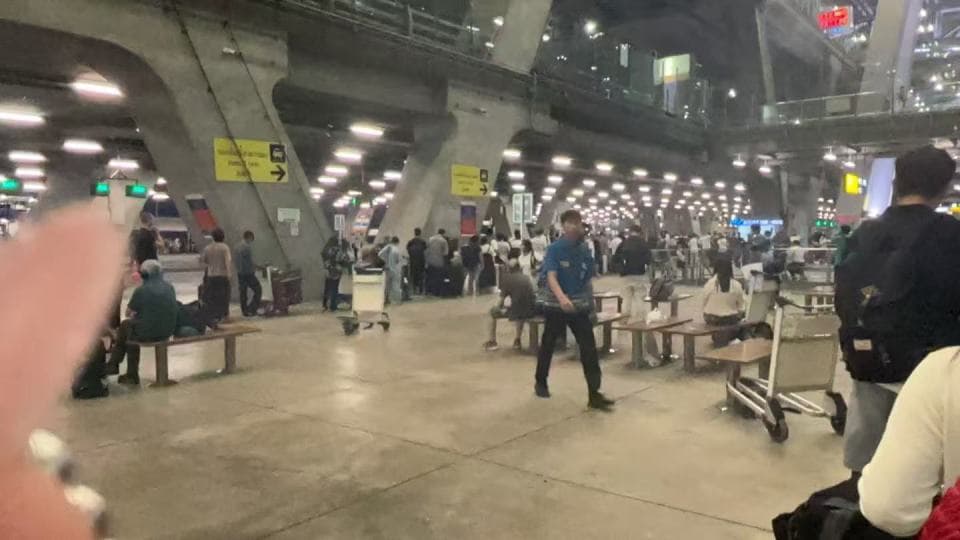 多方讲述"门童"粉丝滞留曼谷事件，互助文档部分信息真假难辨，律师提醒