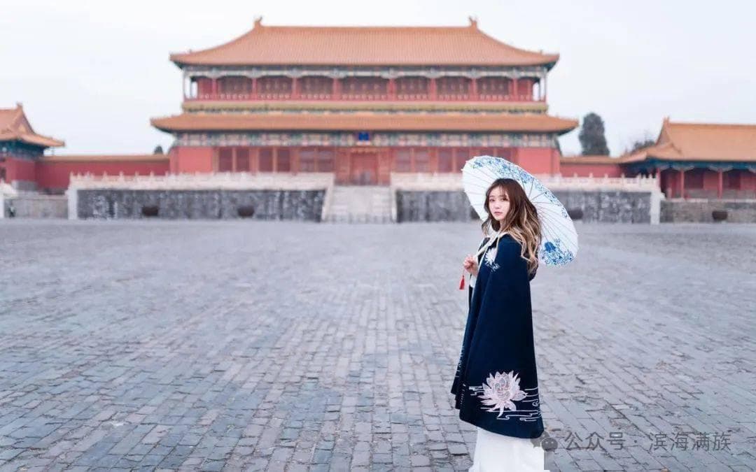 清宫的满族女性神职人员