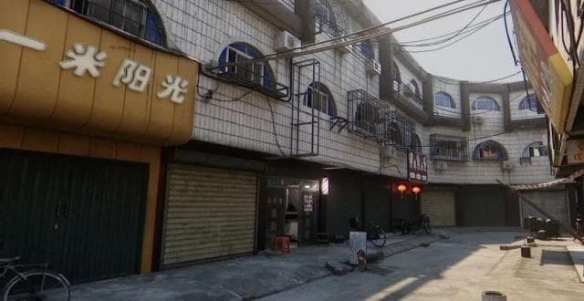 因为太怀念童年，他把儿时街道做成了中式梦核游戏