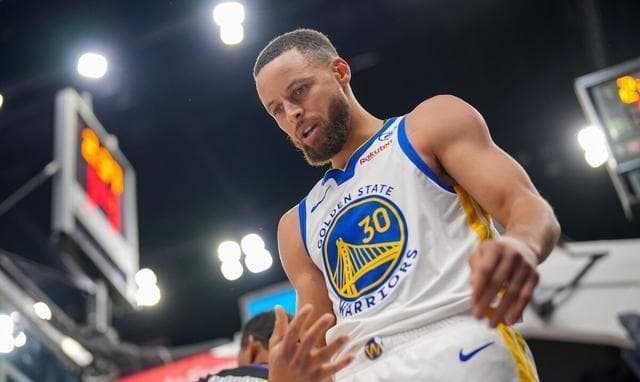 斯蒂芬·库里：NBA历史前十位最伟大球星之一的论证
