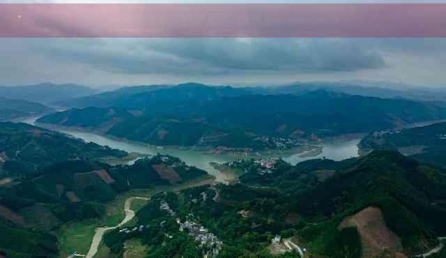 如何应对云南旅游人流高峰期：实用攻略与建议