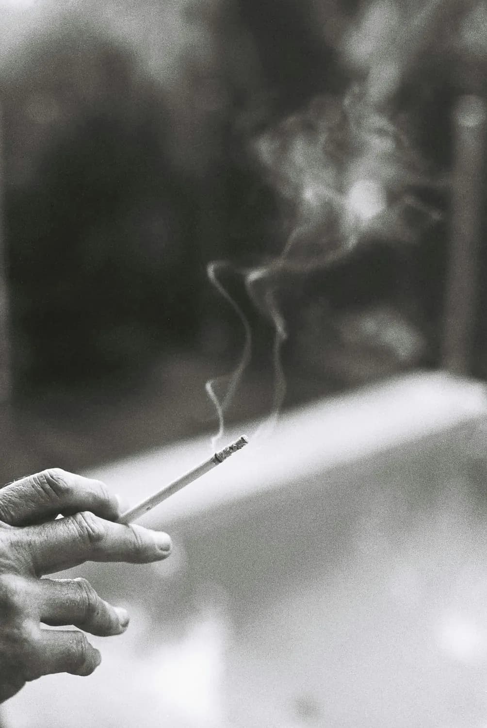 烟草传入如何改变中国社交文化？