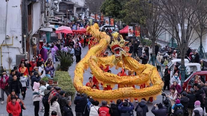 60米金龙亮相三林老街，来这里过一个传统元宵节