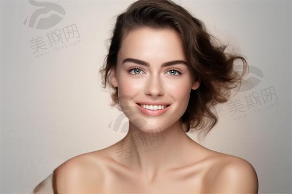 两个双眼皮父母能否生出单眼皮孩子？探讨遗传学与眼睑特征的关系