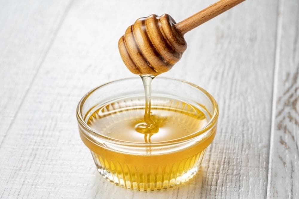 如何辨别蜂蜜真假？营养师教3个简单小技巧