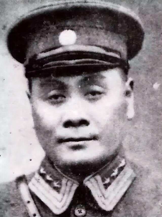 怎样混成民国一级上将？军龄军职军权都没用，关键看两大硬性指标