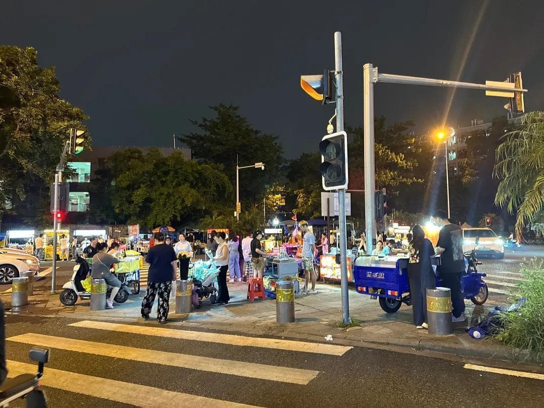 地摊经济爆火，但餐饮摆摊难"暴富"