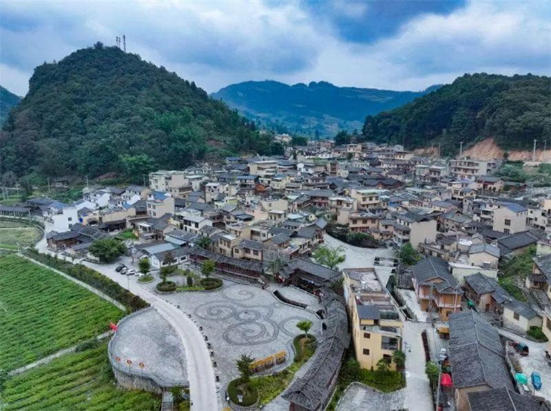 马关：最长国道G219线上最美休闲驿站