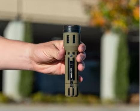 电击武器的秘密：揭示高压电击器的物理原理