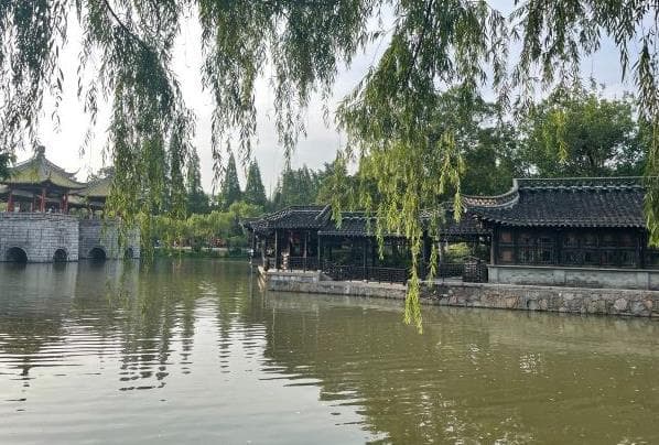 扬州瘦西湖游玩攻略：四大特色路线详解及交通指南