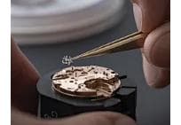 手表表带过敏怎么预防？（表带导致皮肤过敏的原因与材质选择建议）