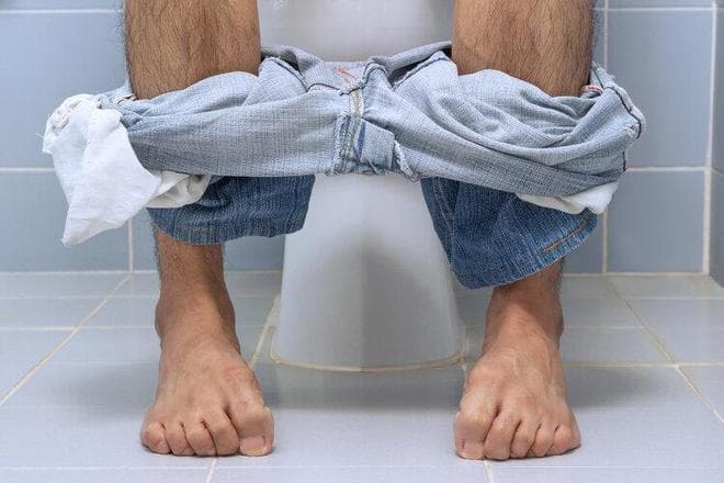 肝癌一发现就是晚期？提醒：肝不好的人，上厕所或有3种反常现象
