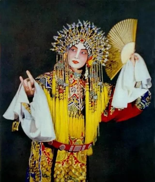 戏曲界转行成功的明星：梅兰芳、李玉刚、赵本山的跨界传奇