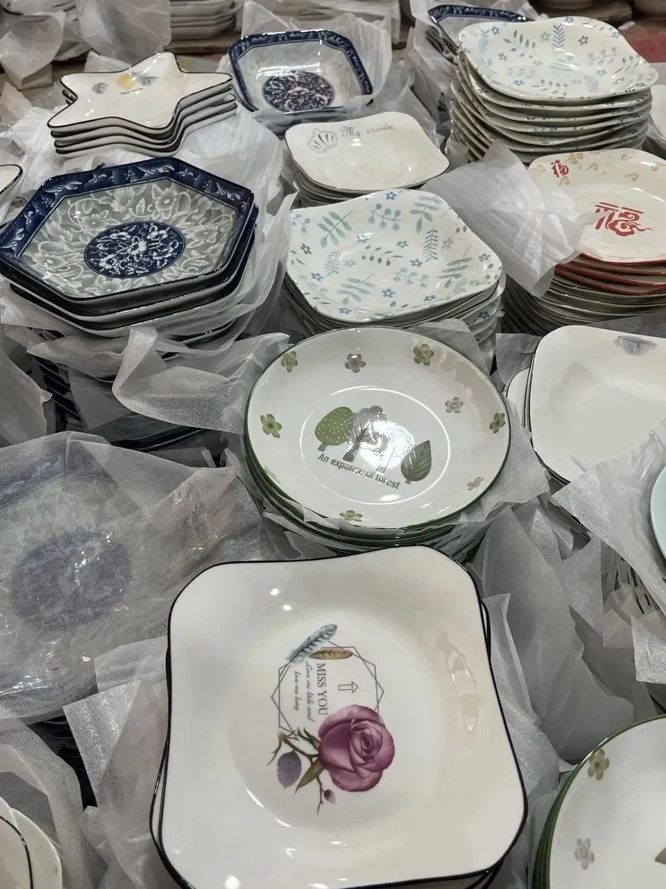 家里这些陶瓷碗可能真的有毒！一文读懂如何选购安全餐具