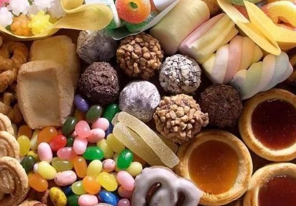 身体糖量偏高危害大，要主动戒糖，应该避免吃这5类食物