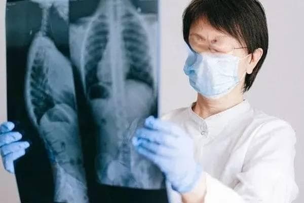 肺部大作战：支气管炎VS支气管肺炎