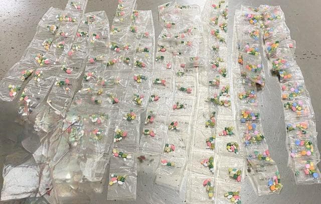 “瘦身妙方”有毒！南昌海关查获一批含麻黄碱减肥药