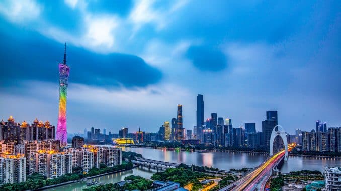 中国经济第四城重庆还是广州