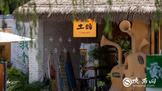 县域消费之惑：还是“一脚油门去西安”吗？