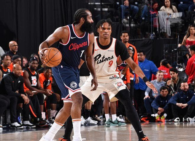 哈登创78年NBA历史：单场50分+5三分次数破纪录