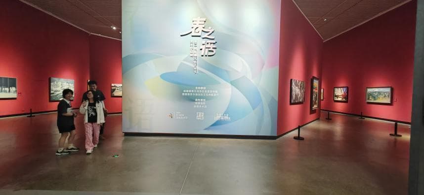 传统与当代的碰撞  ——评第二届新疆文化艺术节“春之语·美术作品展”