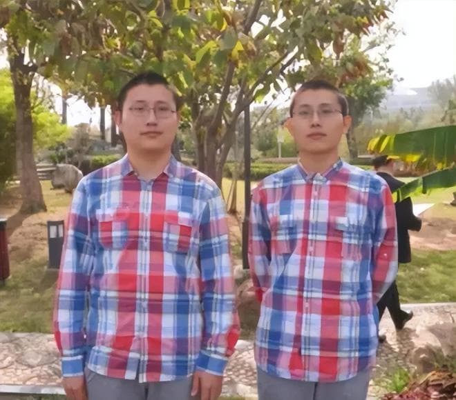 湖北学霸双胞胎，周海周洋兄弟放弃清华与中科院，为母同留武汉