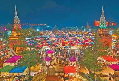星光夜市里 业态更多元（探访·夜间经济亮起来）