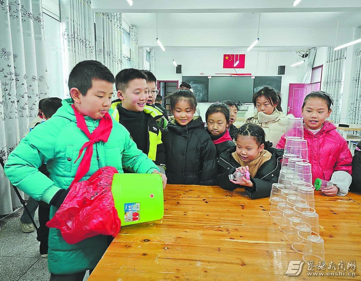 请航天专家讲座、学习AI人工智能 宣恩校园科创活动有点硬核