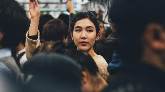 社交恐惧的内心独白：人群中的 “透明人” 自救指南