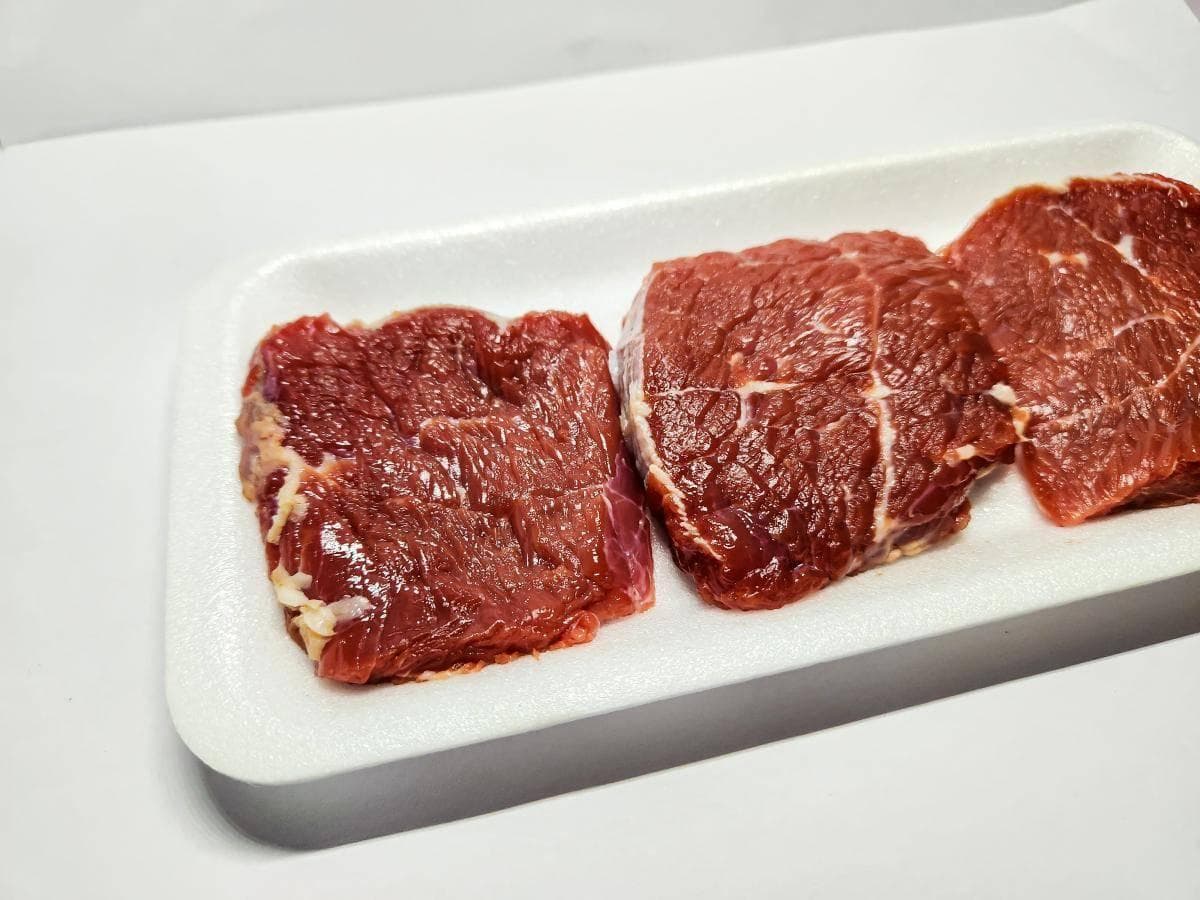 腌制牛肉时，牢记“3放2不放”，牛肉鲜美滑嫩，不腥也不柴