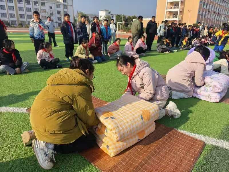 “薪火梓坑，红韵天门” 探索思想政治教育新模式