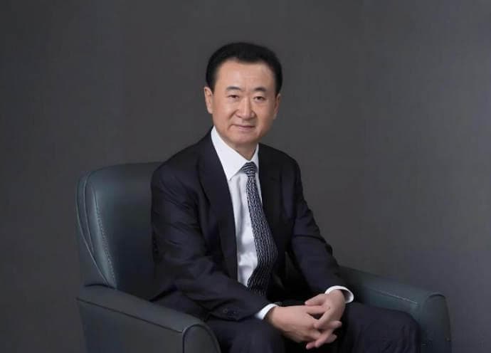 王健林拟减持万达电影，开年4次股权被冻结，已卖7座万达广场