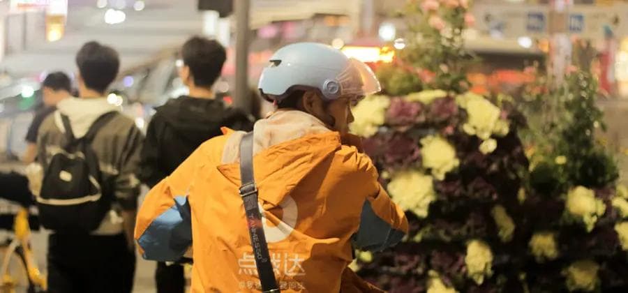骑手群体不该成为短视频“佐料”