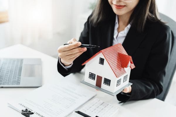 怎么理解地役权是物权：物权法视角下的系统分析