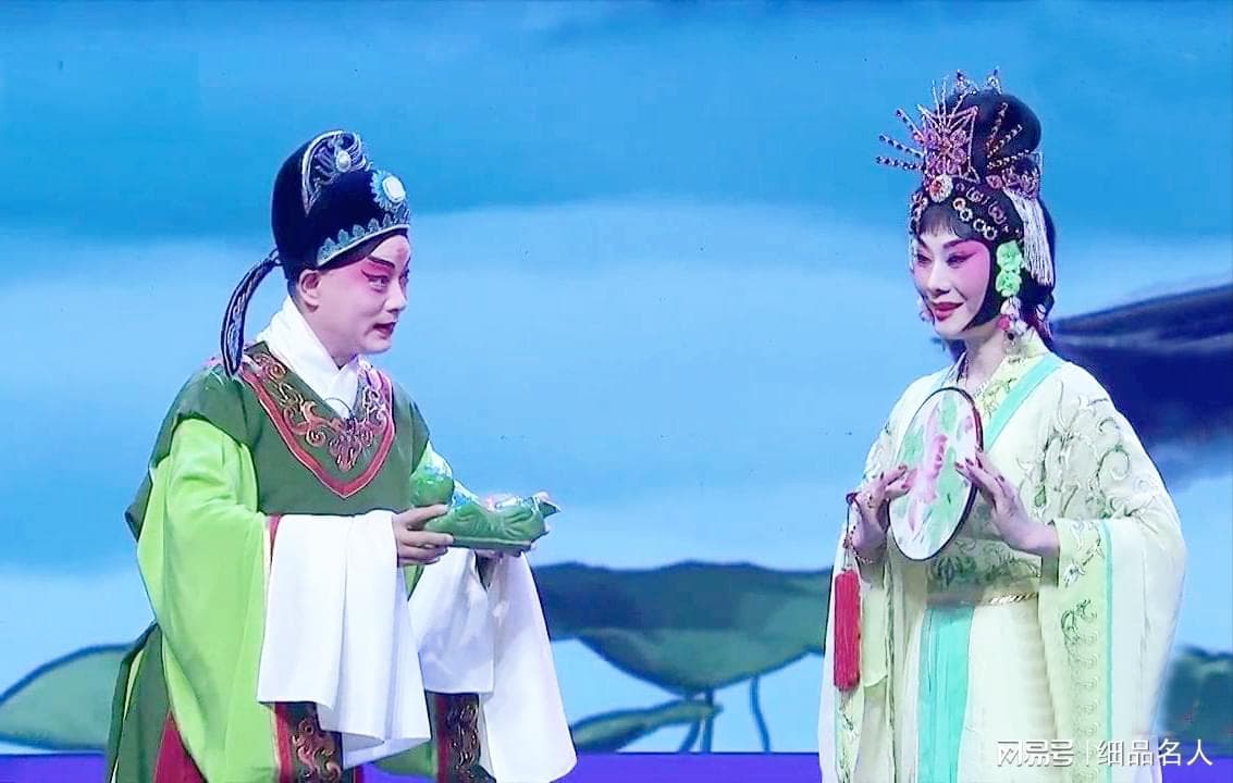 京剧美人董圆圆：名家父母都已去世，她60岁仍未婚单身