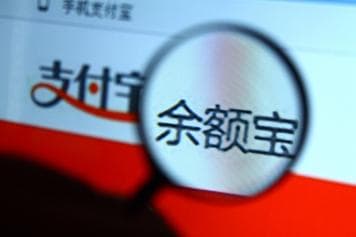 如何实现一万元的增值？实现一万元增值的策略有哪些风险？