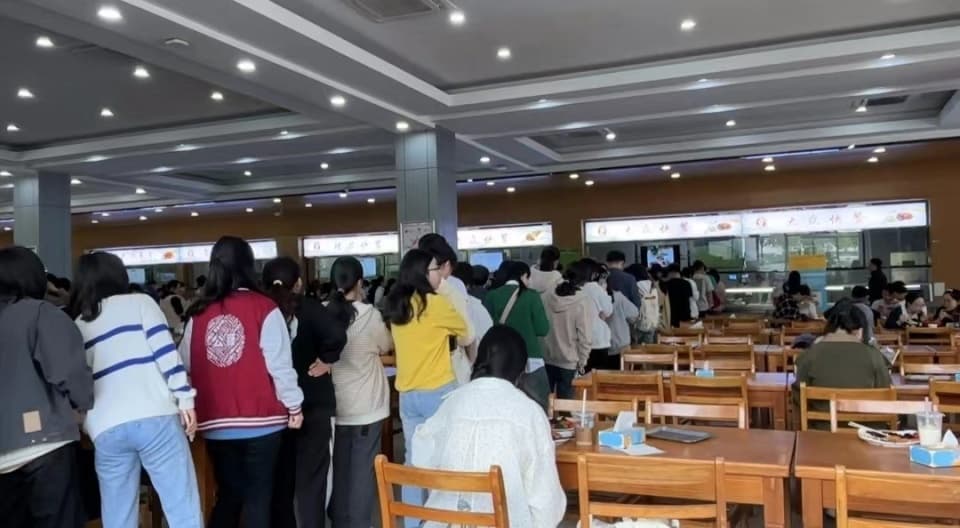 华中农业大学推出"狮山健康食谱套餐"：结合地中海饮食与本土口味，每份仅售十余元