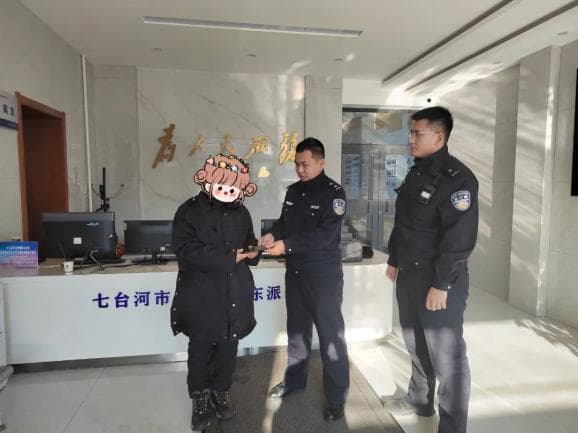【冬季行动】手机意外“溜走” 民警高效找回！