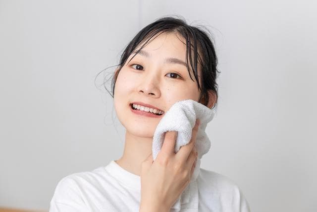 毛孔清洁的重要性：从外观到健康全方位解析