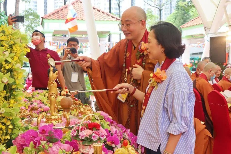 香港假期制度大揭秘：17天公众假期，还有这些“奇葩”假日！