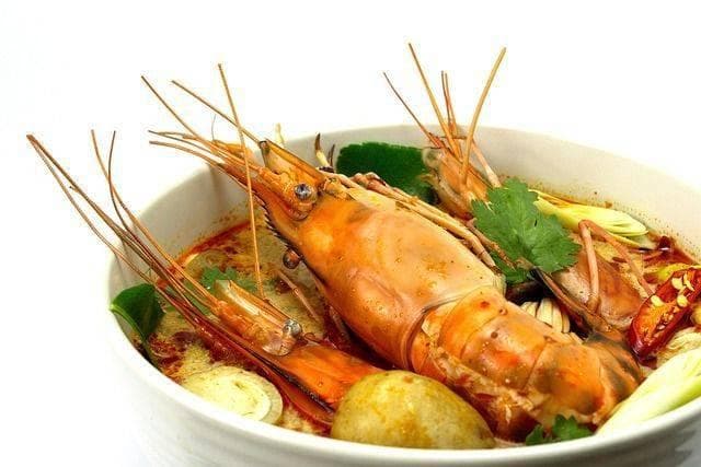 家常必备，金黄诱惑：简易炸虾制作指南