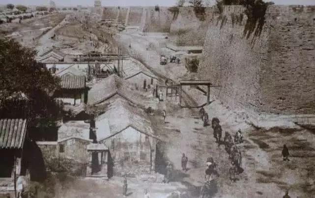 1945年大转变：中国为何从靠左改靠右行驶