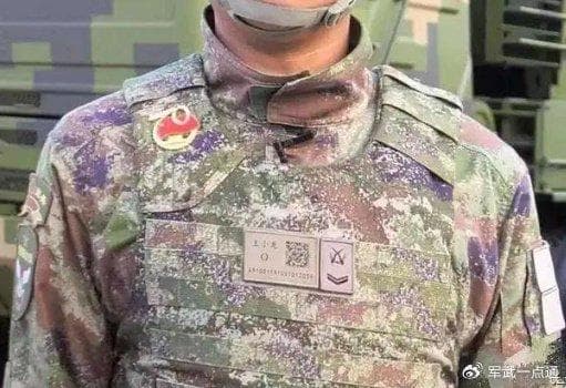 中国军队迷彩服的演进，为何放弃先进的19式而转换21式？