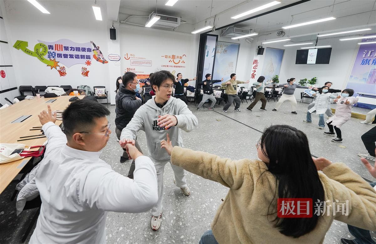 中医养生课开讲、热门课程返场 武汉青年夜校课精准升级