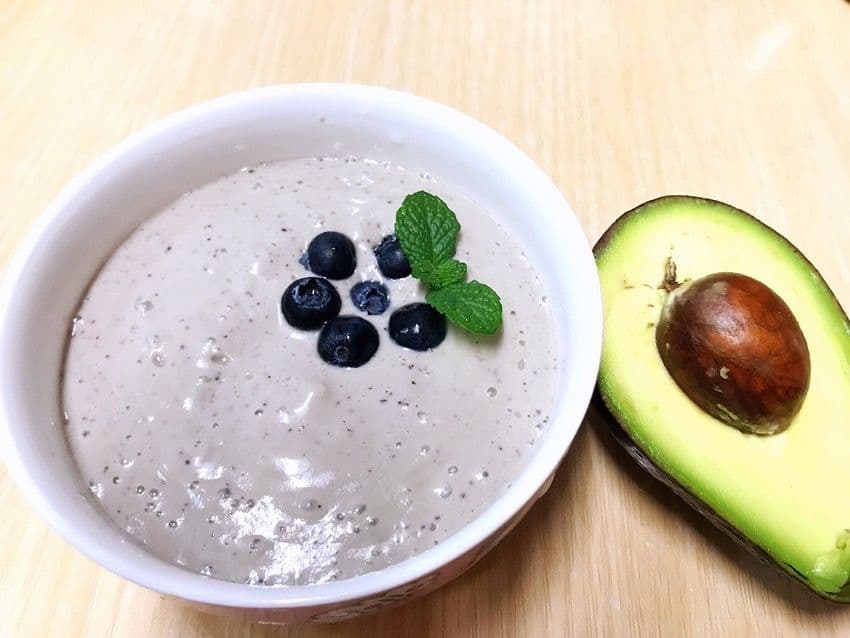 牛油果蓝莓奶昔（自制酸奶版）