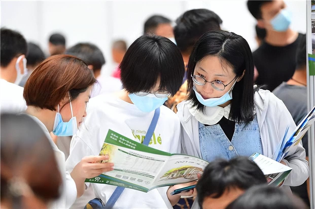 计算机专业：明智之选与避坑指南