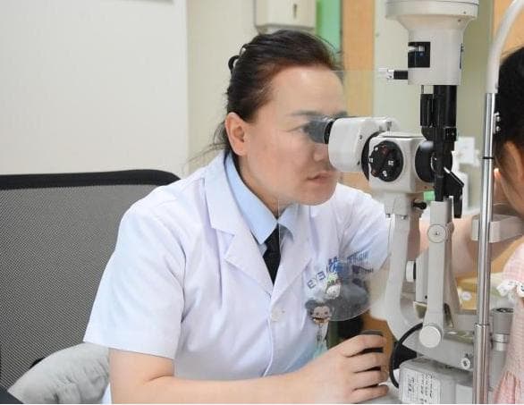 小儿眼病易藏匿 眼科医生：新生儿眼底筛查不可或缺！