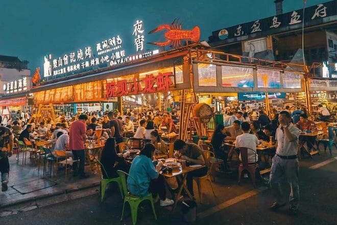 中国“五大夜宵之都”，长沙排第三，成都第二，都是越夜越精彩